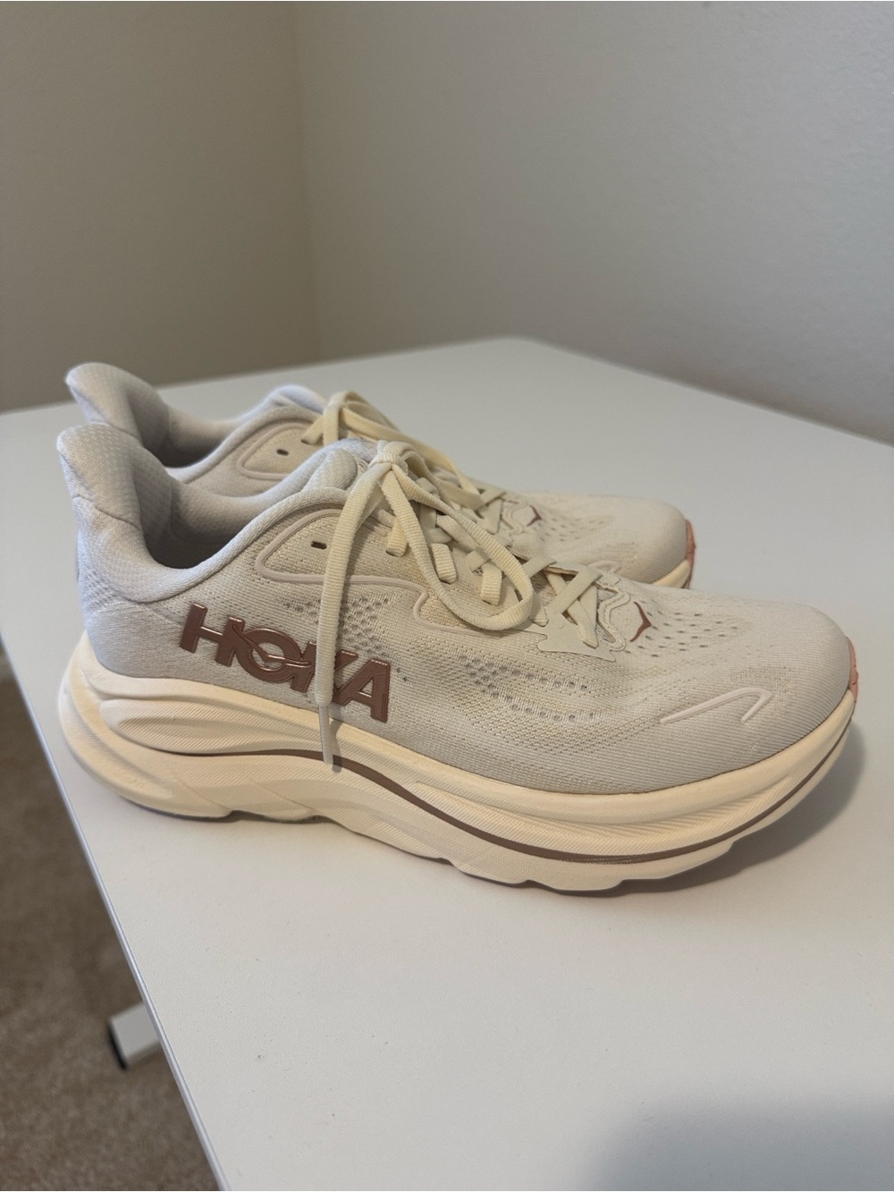 Women's HOKA Clifton 10 - Picture 2 of 8